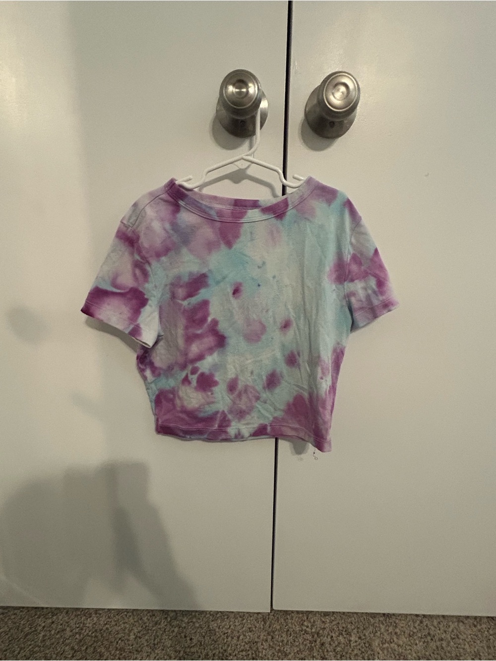 Women’s wildfable size small purple and blue the dyed shirt cropped like new